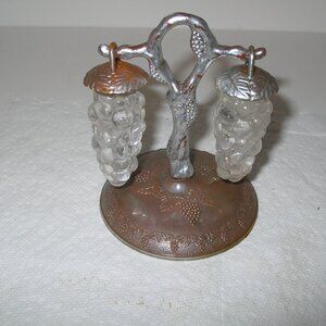 Vintage VICTORIAN SILVERISH CLEAR GLASS GRAPES HANGING SALT & PEPPER TRE 4.5"T L